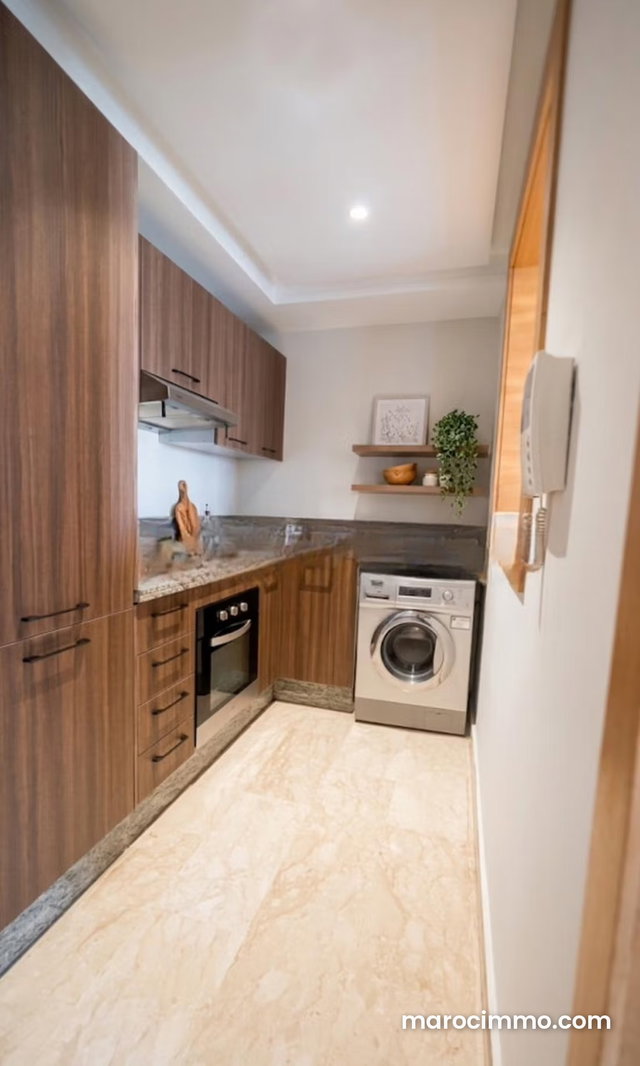 Studio 60 m² meublé avec terrasse Racine — 3