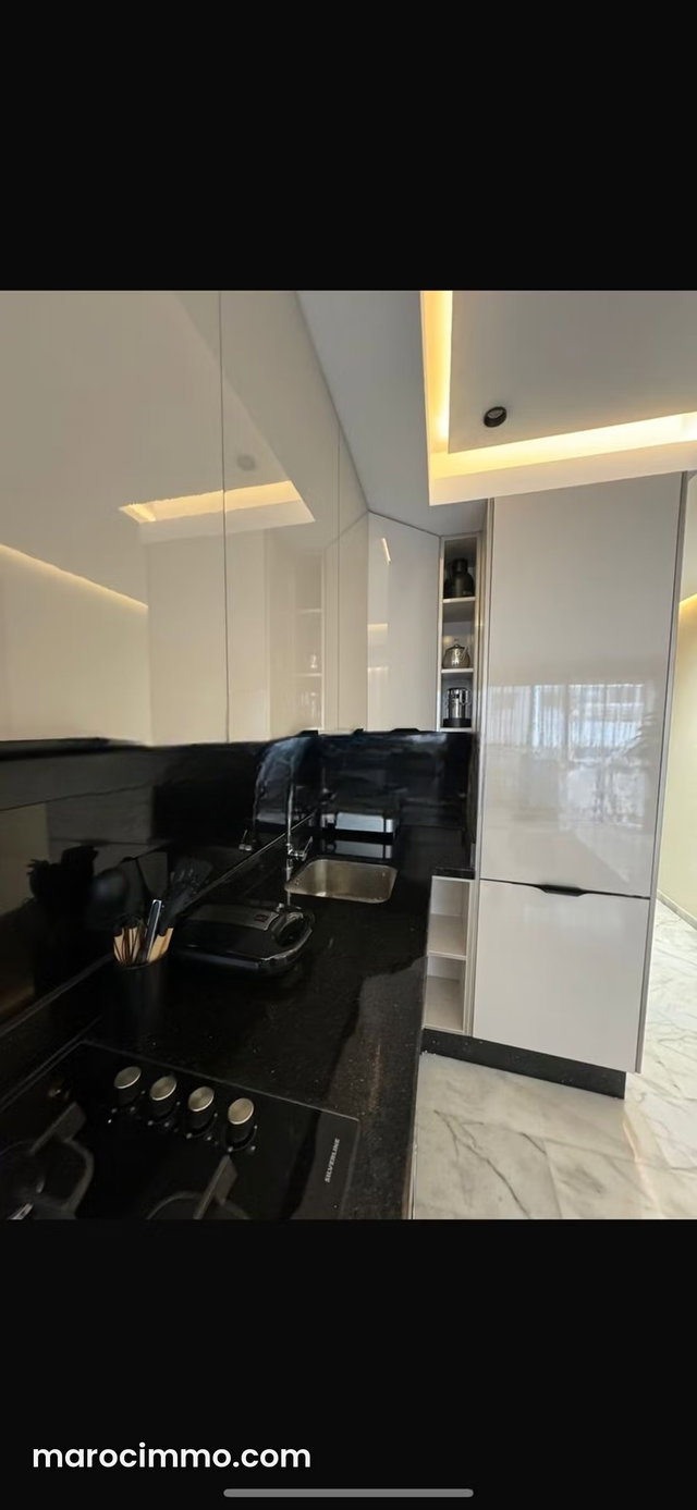 Superbe appartement à louer à Ain Diab. 1 Pièce. Bien meublé — 2