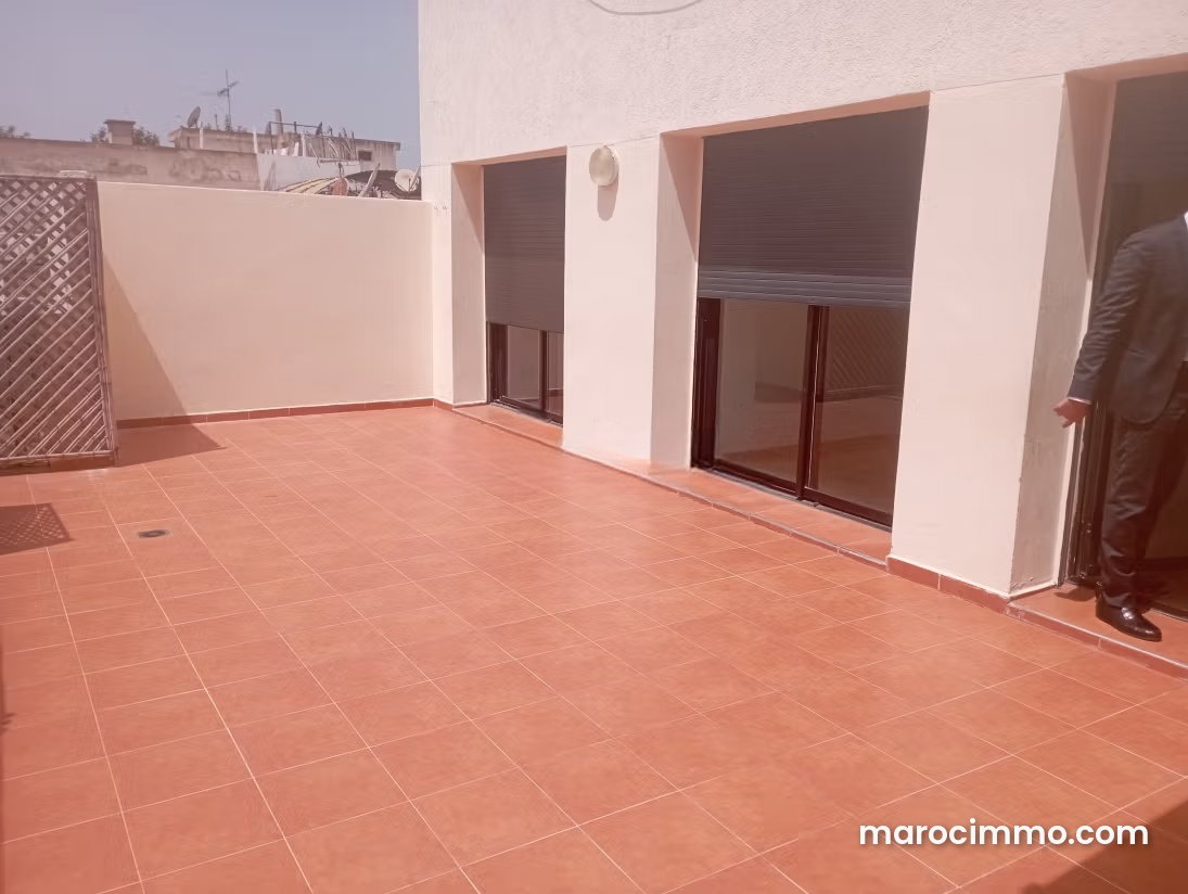Bright apartment with terrace for rent in Agdal, Rabat — Rabat
