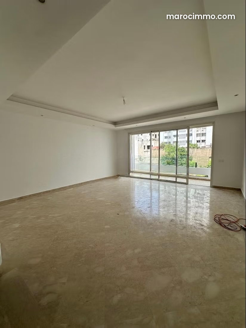 175 m² Apartment with Terrace for Sale in Anfa, Casablanca — Casablanca