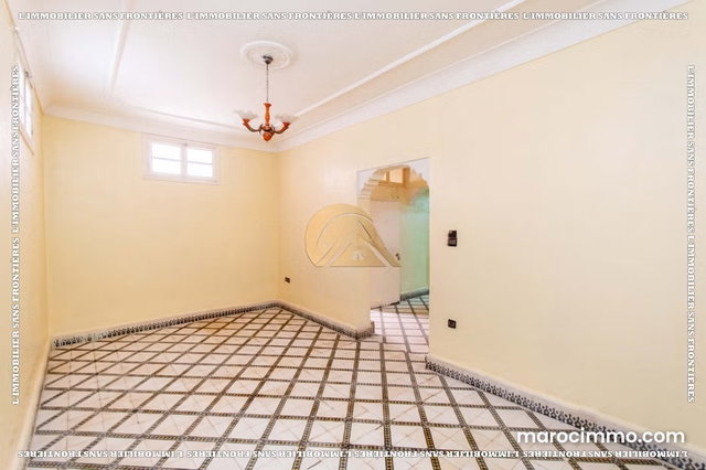 Maison vide à vendre à Massira 1, Marrakech — Garage — 500 m² — 3
