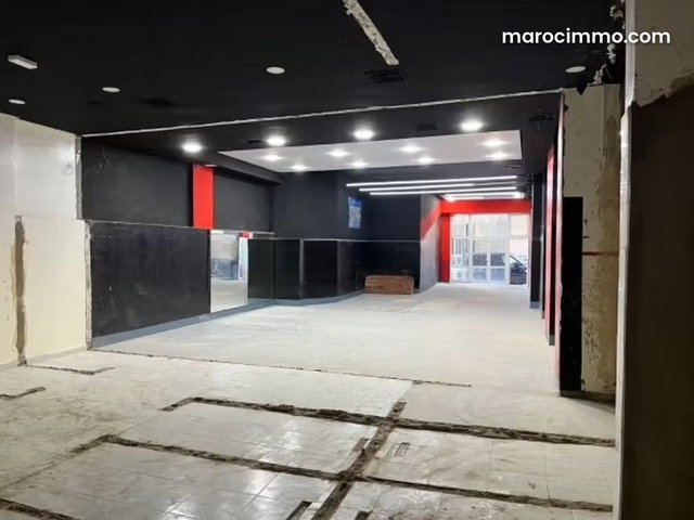 Rent this commercial space in Les Princesses. Total area 153 m² — 4