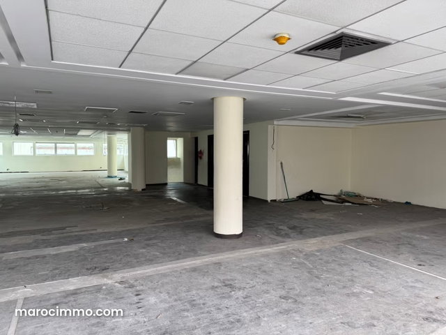 Beaux bureaux à louer à Racine. Surface totale 350 m² — 4