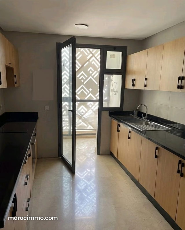 Appartement de 150 m² à louer à Hay Riad, Rabat — 3