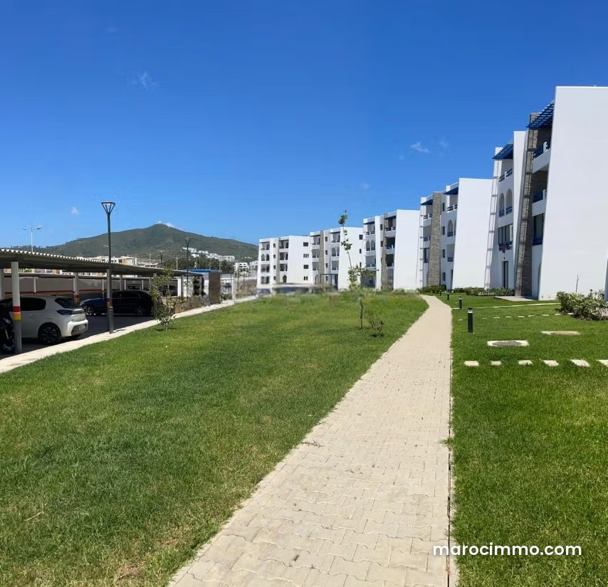 Villa neuve avec piscine et vue montagne, Martil — Martil