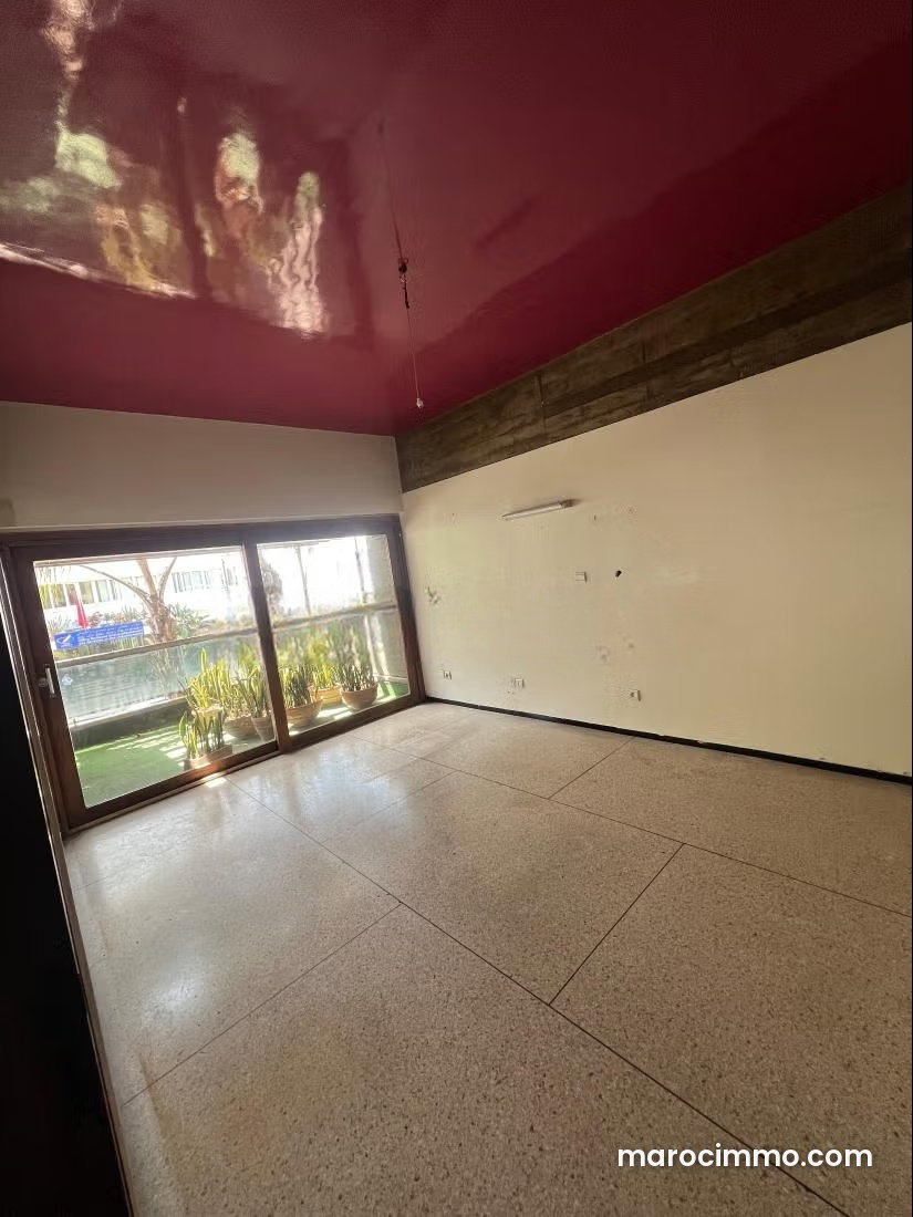 120 m² Apartment to Renovate in Hassan, Rabat — Rabat