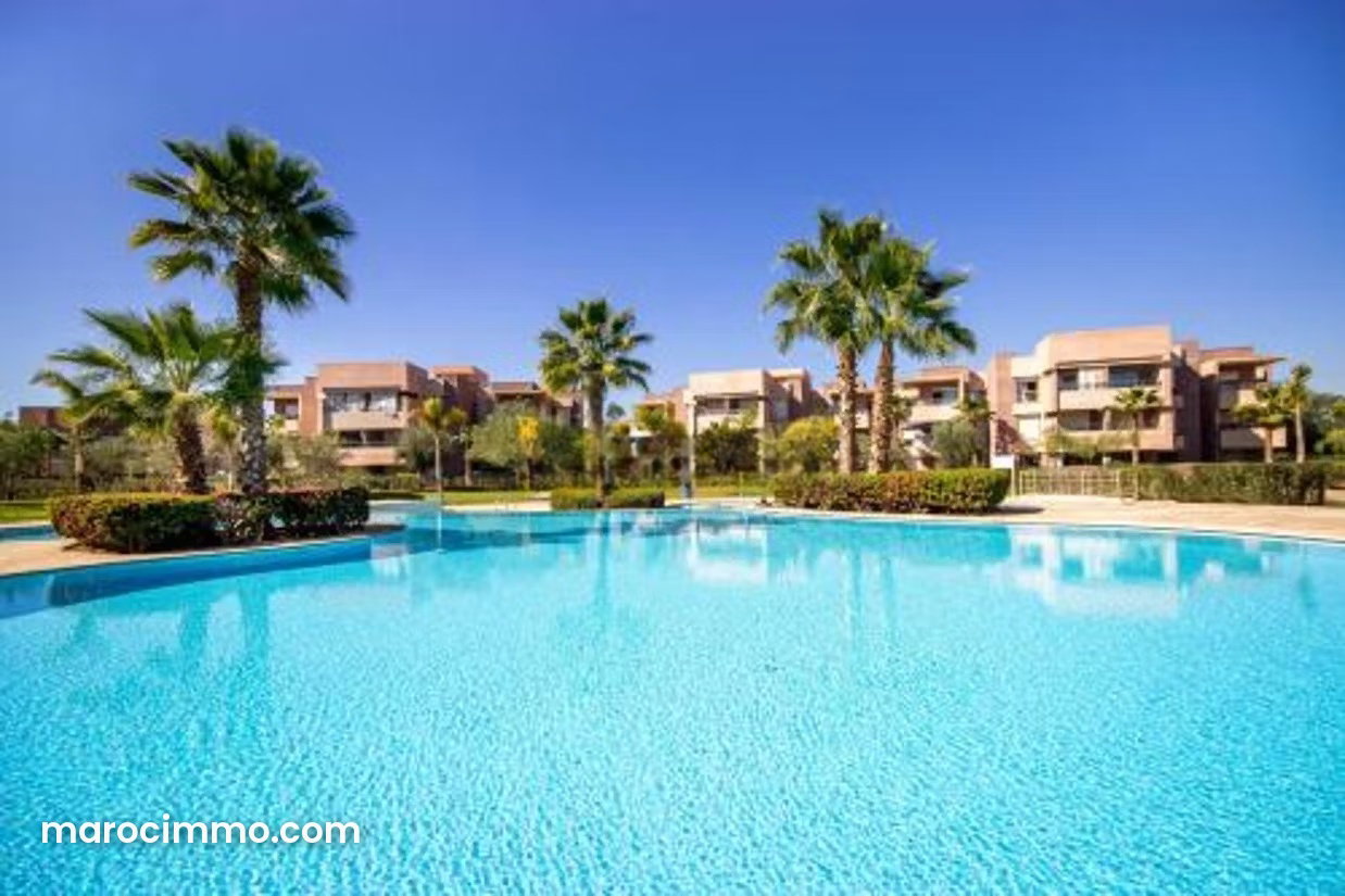 Golf-view apartment with terrace for rent in Agdal, Marrakech — Marrakesh
