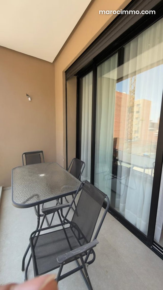 Appartement moderne meublé à louer — 3