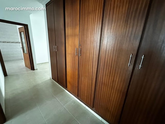 Un spacieux apt à côté du lycée de Descartes — 3