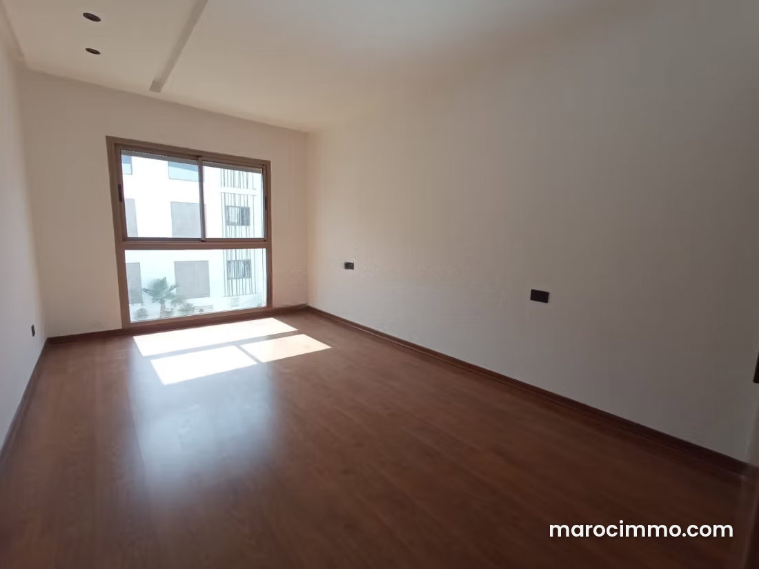 179 sqm Apartment with Swimming Pool for Rent, El Menzeh — El Menzeh