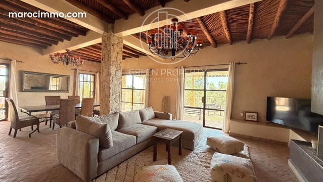 Charming stone guest house with L'AVNA — 2