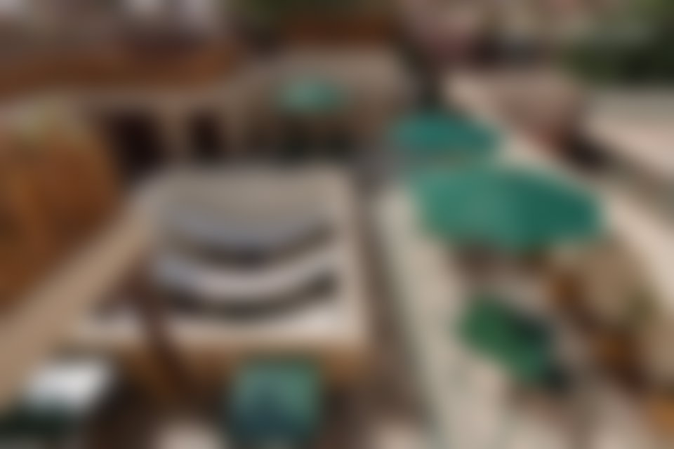رياض فاخر بست غرف وحوض سباحة مُسخَّن في مواسين مراكش