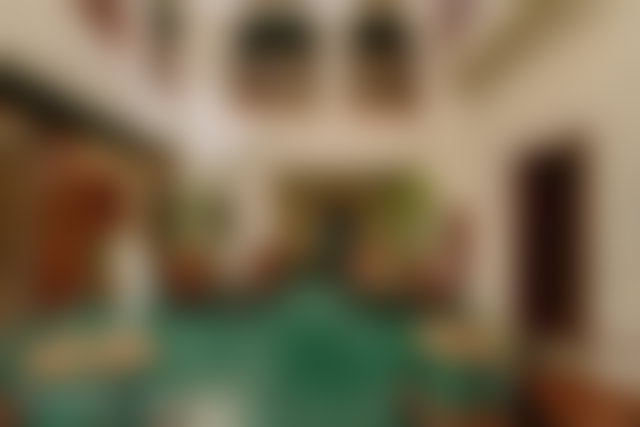 رياض فاخر بست غرف وحوض سباحة مُسخَّن في مواسين مراكش — 5