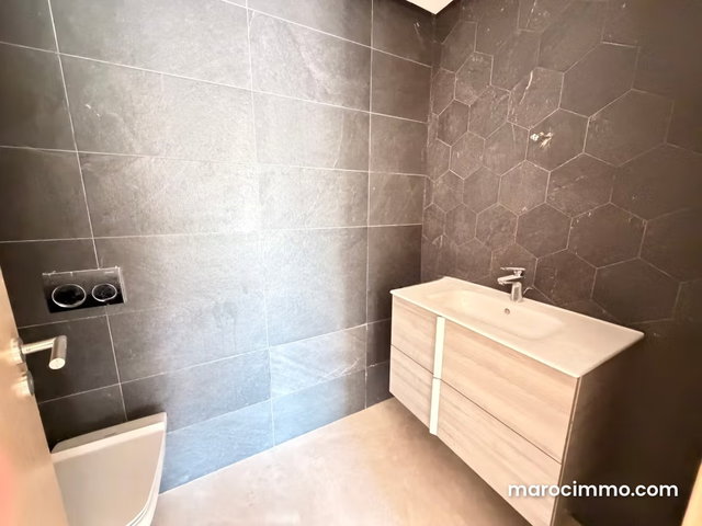 À louer – Appartement moderne vue mer à Hay El Menzah, Rabat – 17 500 MAD/mois — 5