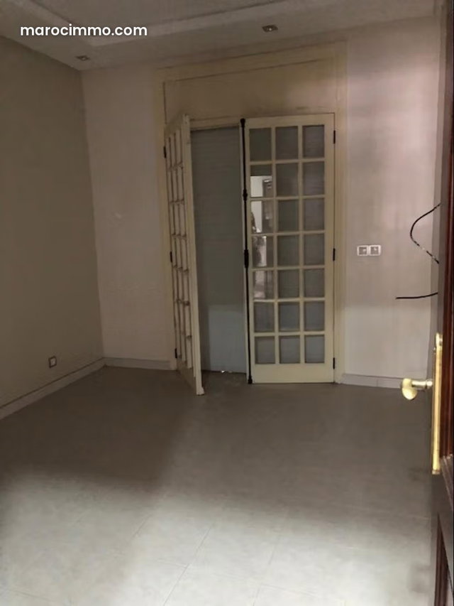 Villa triplex rénovée au quartier — 5
