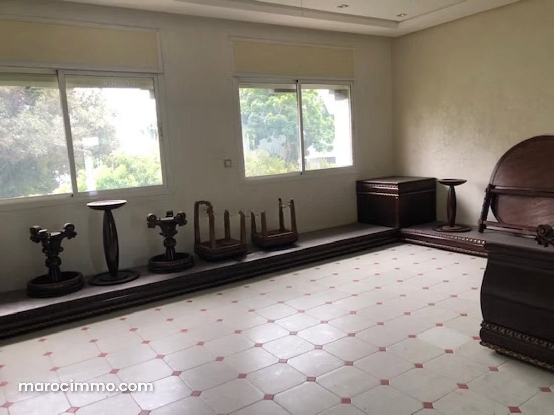 Villa 350 m² avec jardin et terrasses, C.I.L, Casablanca — Casablanca
