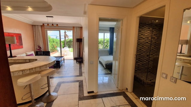 Beautiful Apartment with Poolside Terrace in Ain Diab — 3