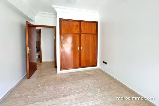 Appartement 2 chambres, balcons, Quartier V. HUGO — 4