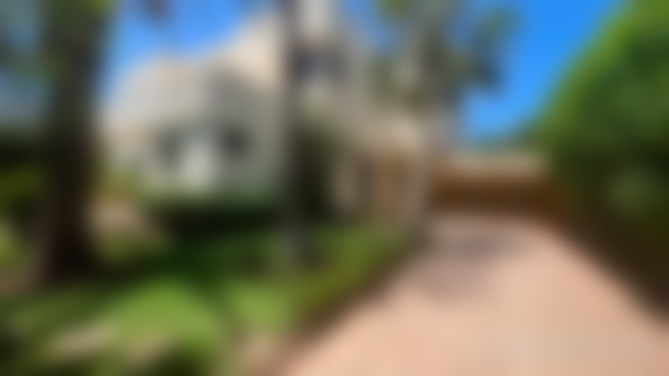 800 m² Villa with Garden for Rent, Riyad, Rabat