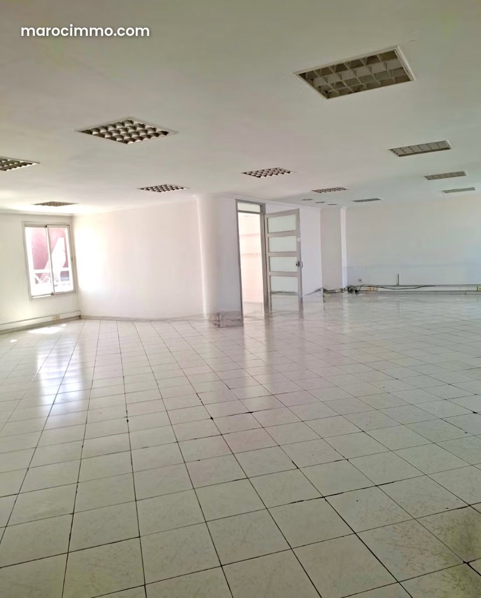 Bureaux à l'achat à Maârif 172 m²