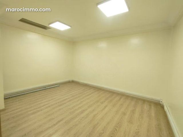 Plateau Bureau 68m² Bourgogne 6000 dh — 5