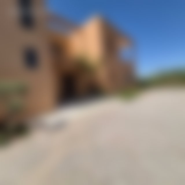 فيلا فاخرة للبيع على طريق فاس بمراكش — 2