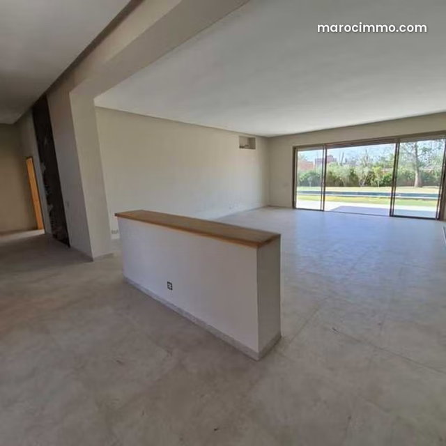 Villa à Vendre de 1950.0 m² à Marrakech, Route De Fes — 4