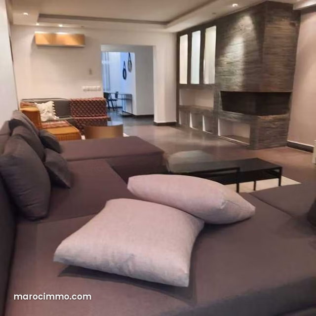 Appartement à Louer de 155.0 m² à Casablanca, Triangle D'Or — 2