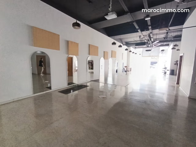 Local commercial de 332m2 à location Bd Bir Anzarane — 3