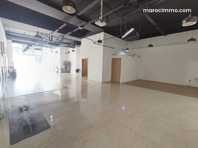 Local commercial de 332m2 à location Bd Bir Anzarane — 4