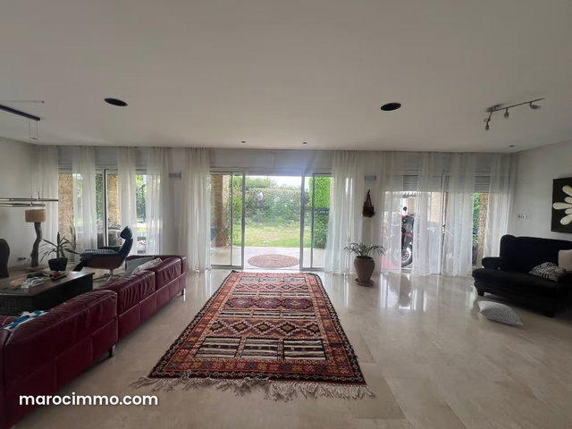 Magnifique villa isolee /1400 m2/ ville verte / 5 chambres — 2