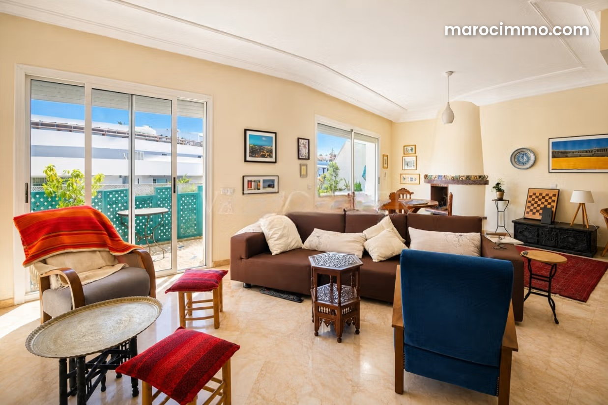 145 sqm apartment with terrace for rent in Racine, Casablanca — Casablanca
