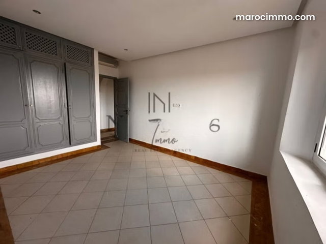 Appartement à louer — 2