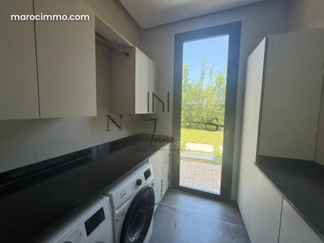 Villa de Standing à Vendre — 2