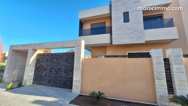 A VENDRE Magnifiques Villas Neuves — 4