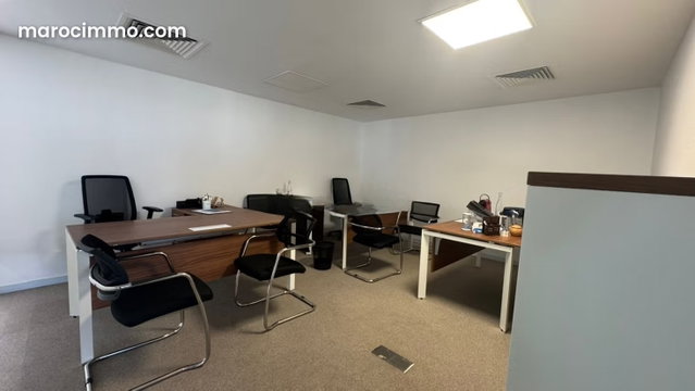 Bureau de 322 m2 Aménagé A Louer Route D'el Jadida — 2