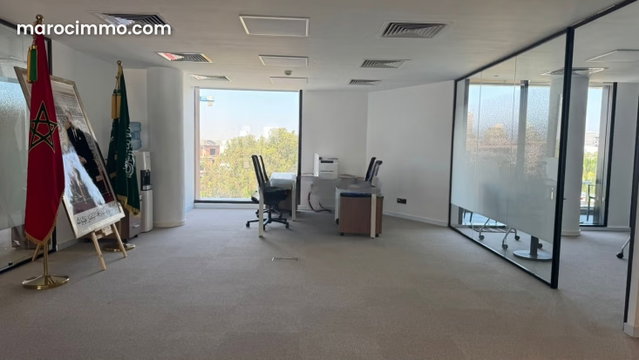 Bureau de 322 m2 Aménagé A Louer Route D'el Jadida — 3