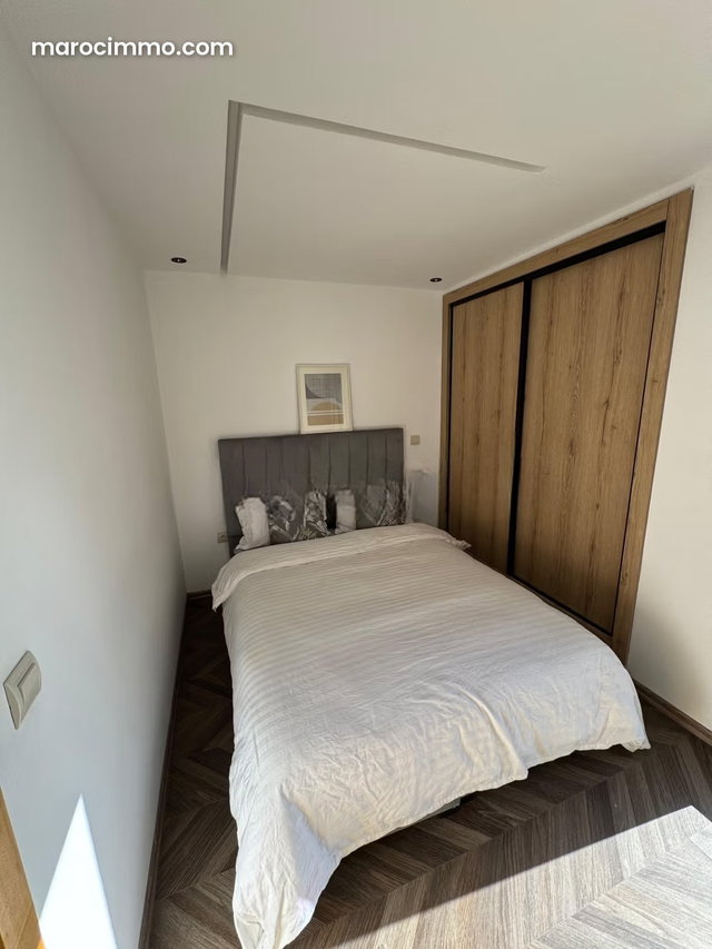 Appartement à vendre à Les princesses. 1 chambre. Double vitrage et porte blindée — 4