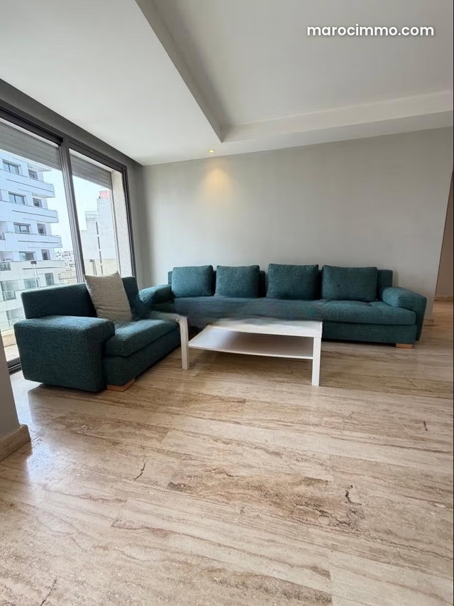 Superbe appartement à louer à Anfa. 3 belles chambres. Meublé — 4