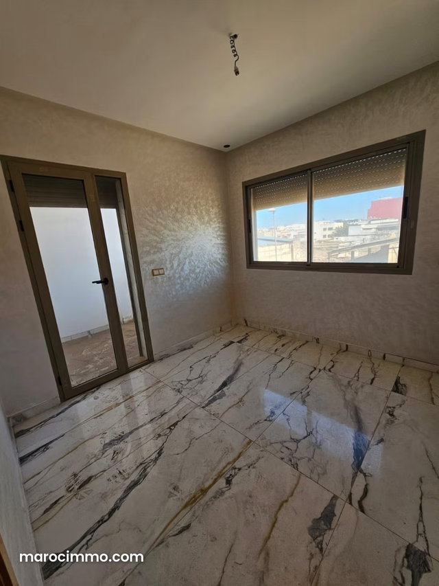 Appartement à vendre 85 m² à Ain Sebaa — 3