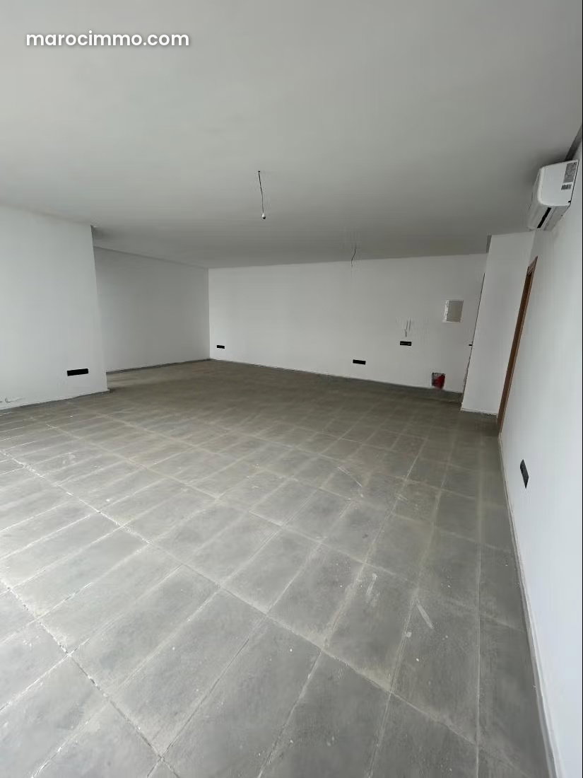 60 m² Office for Sale, Oulfa, Casablanca, Modern Building — Casablanca