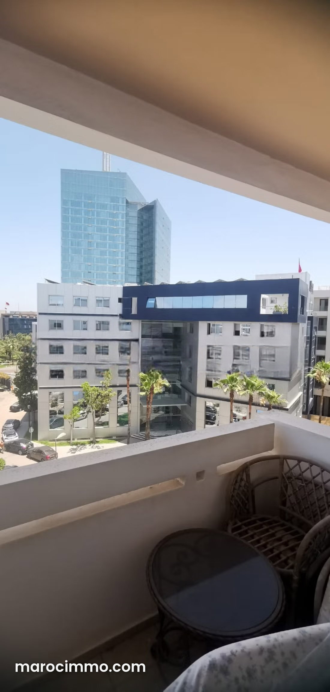 شقة عائلية مشرقة للبيع بحي الرياض في الرباط — الرباط