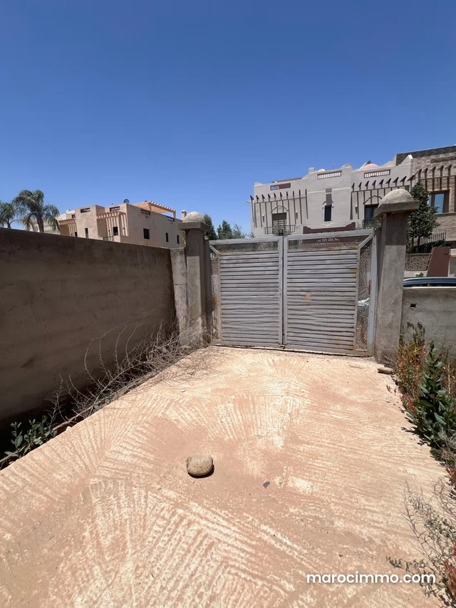 Semi-Finished Villa 450 m² in a Gated Community – Route de Casablanca – Marrakech — 3