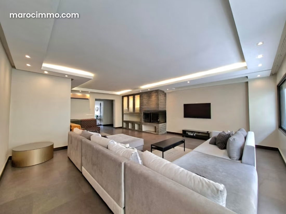 Furnished 160 sqm Apartment for Rent in Racine, Casablanca — Casablanca