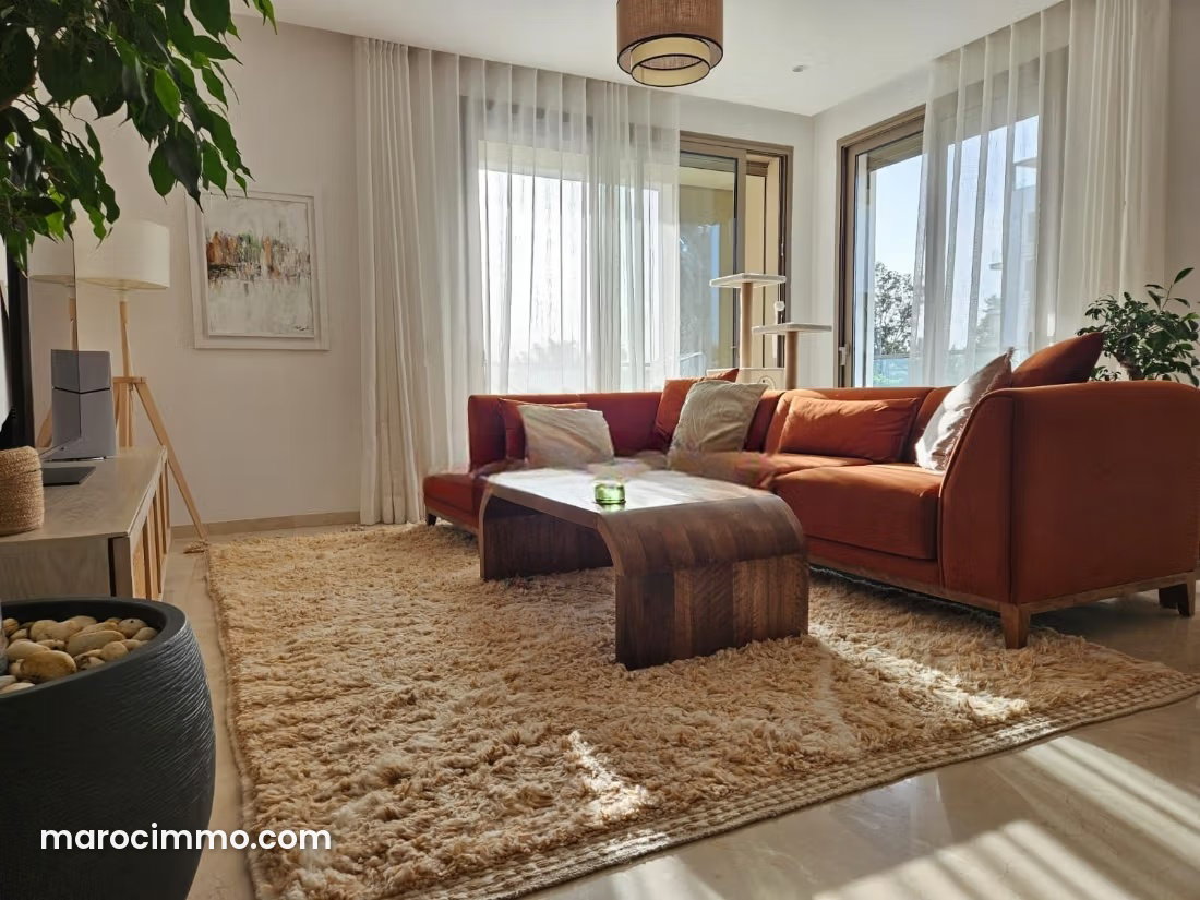 Furnished 70 m² Apartment with Terrace and Pool, Souissi, Rabat — Rabat