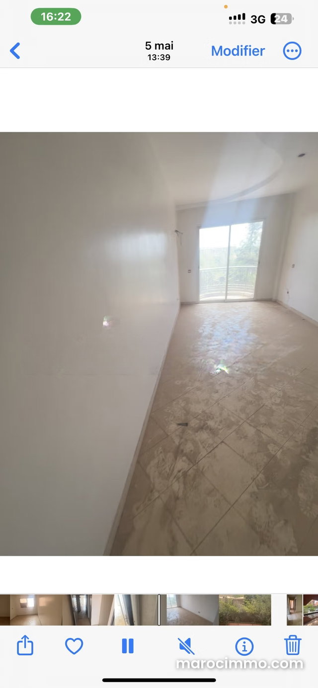 Appartement 3 chambres à vendre à Hivernage. Surface totale 128 m². Vue sur les montagnes — 3