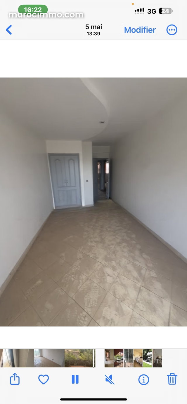 Appartement 3 chambres à vendre à Hivernage. Surface totale 128 m². Vue sur les montagnes — 2
