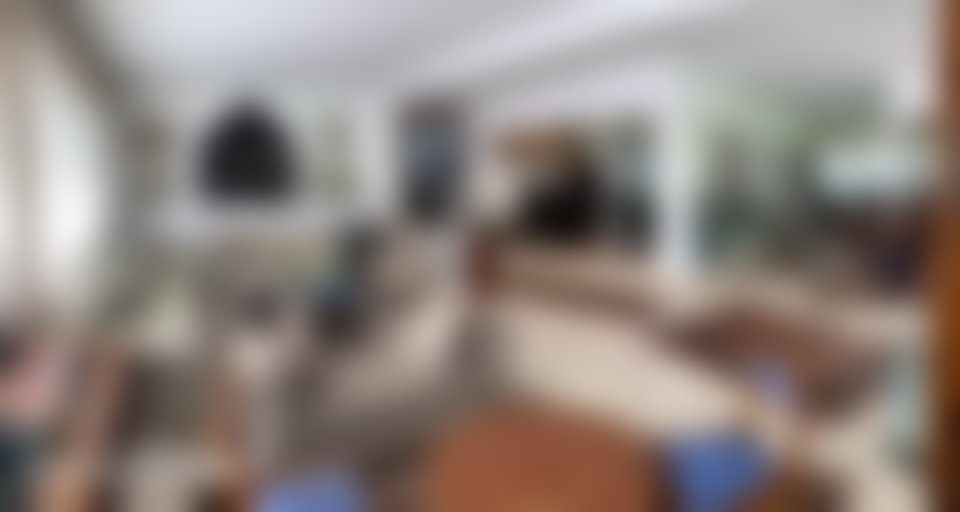Villa 1300 m² avec piscine et jardin à louer, Aïn Diab Casablanca