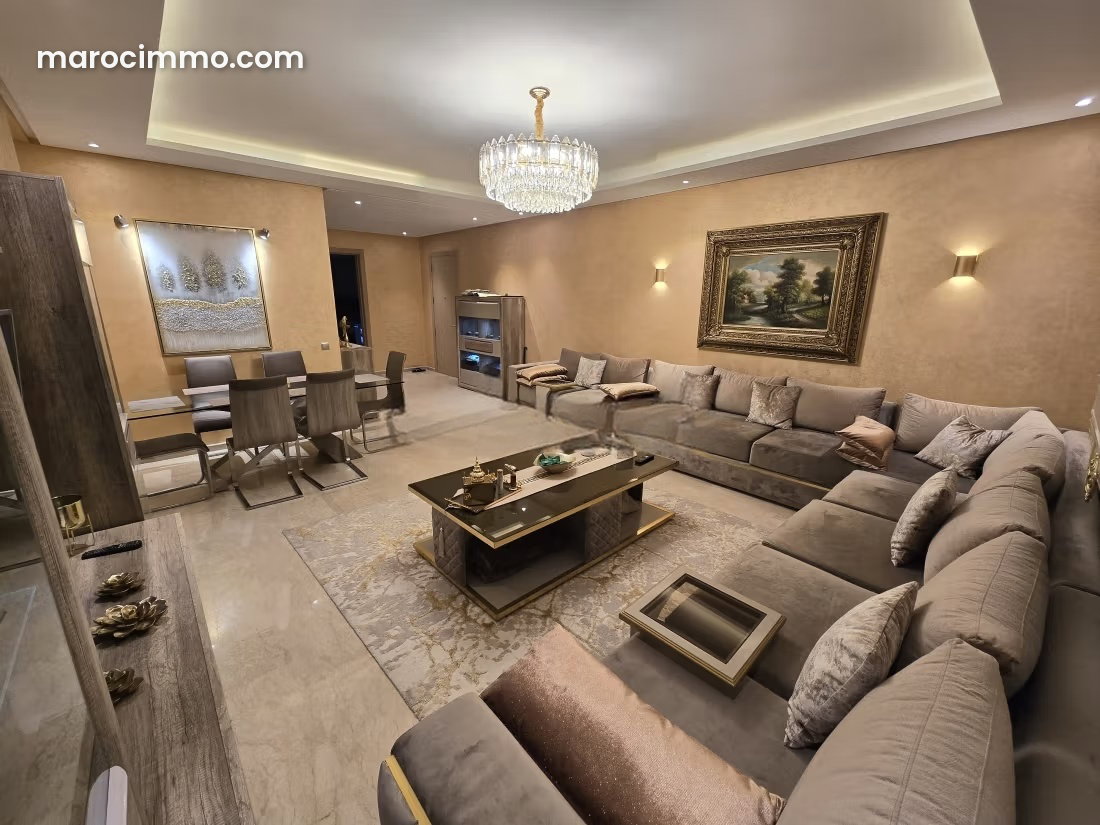 Furnished apartment with terrace for rent in Riyad, Rabat — Rabat