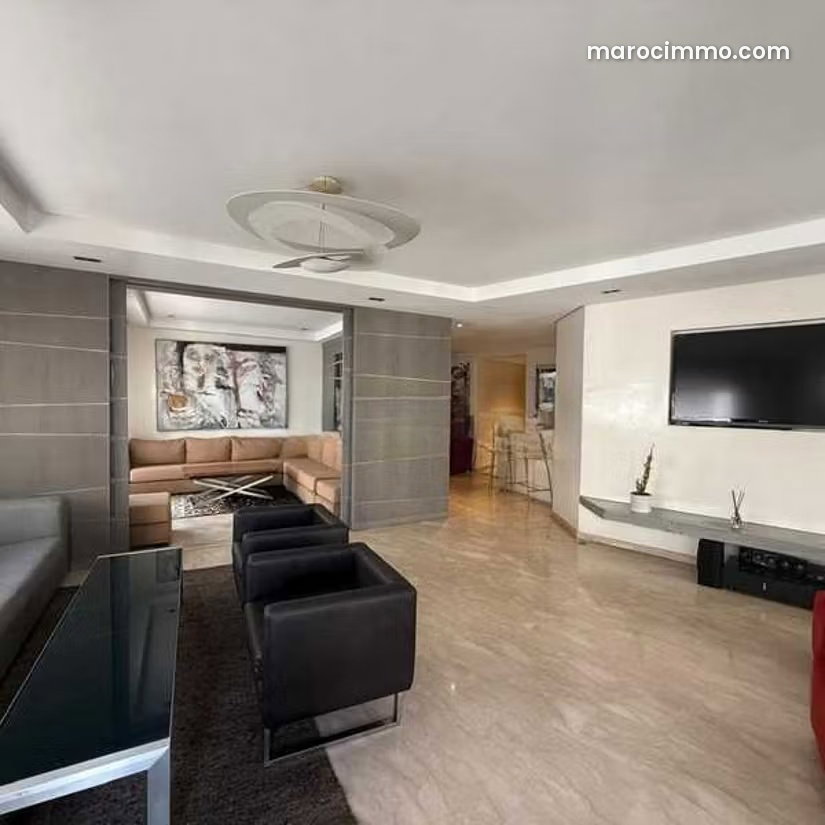 163 sqm Apartment, 2 Bedrooms, Racine, Casablanca — Casablanca